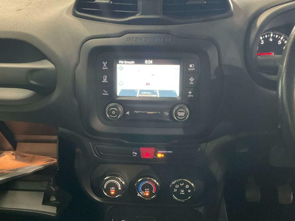Jeep Renegade Longitude White #2