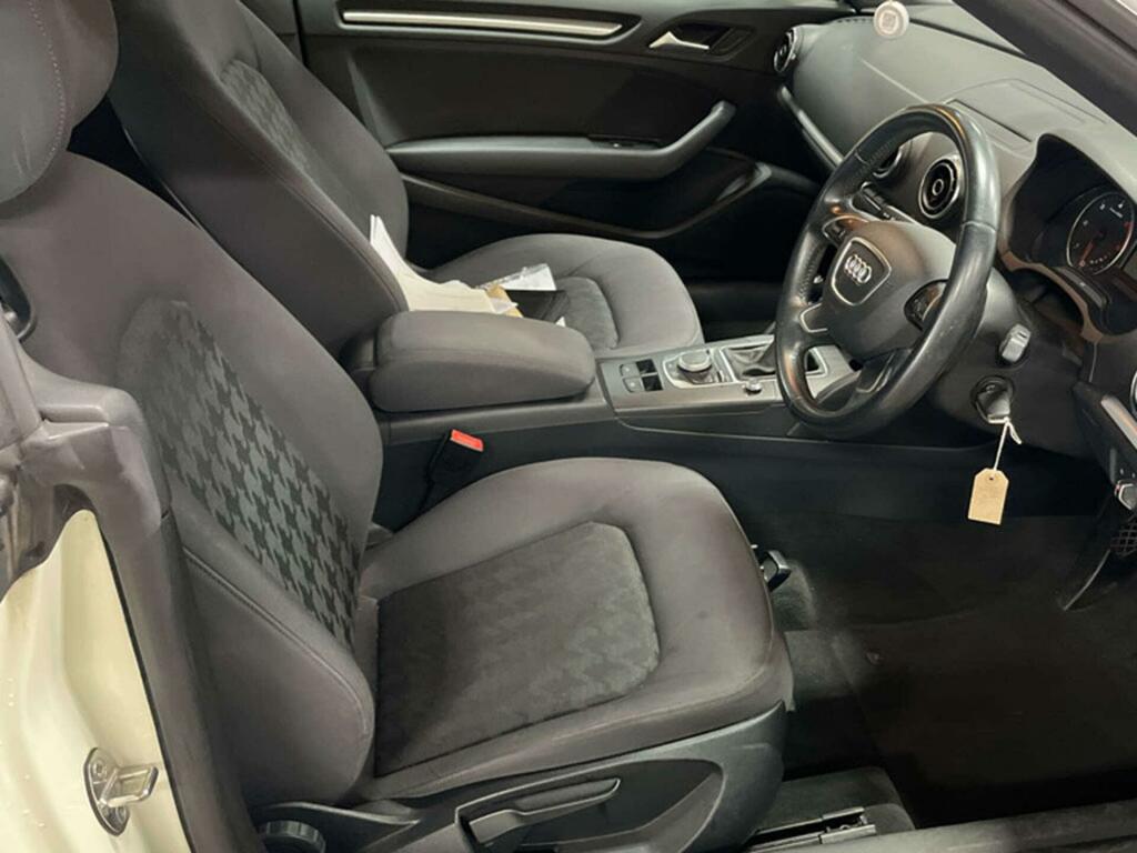 Audi A3 Cabriolet Se White #3