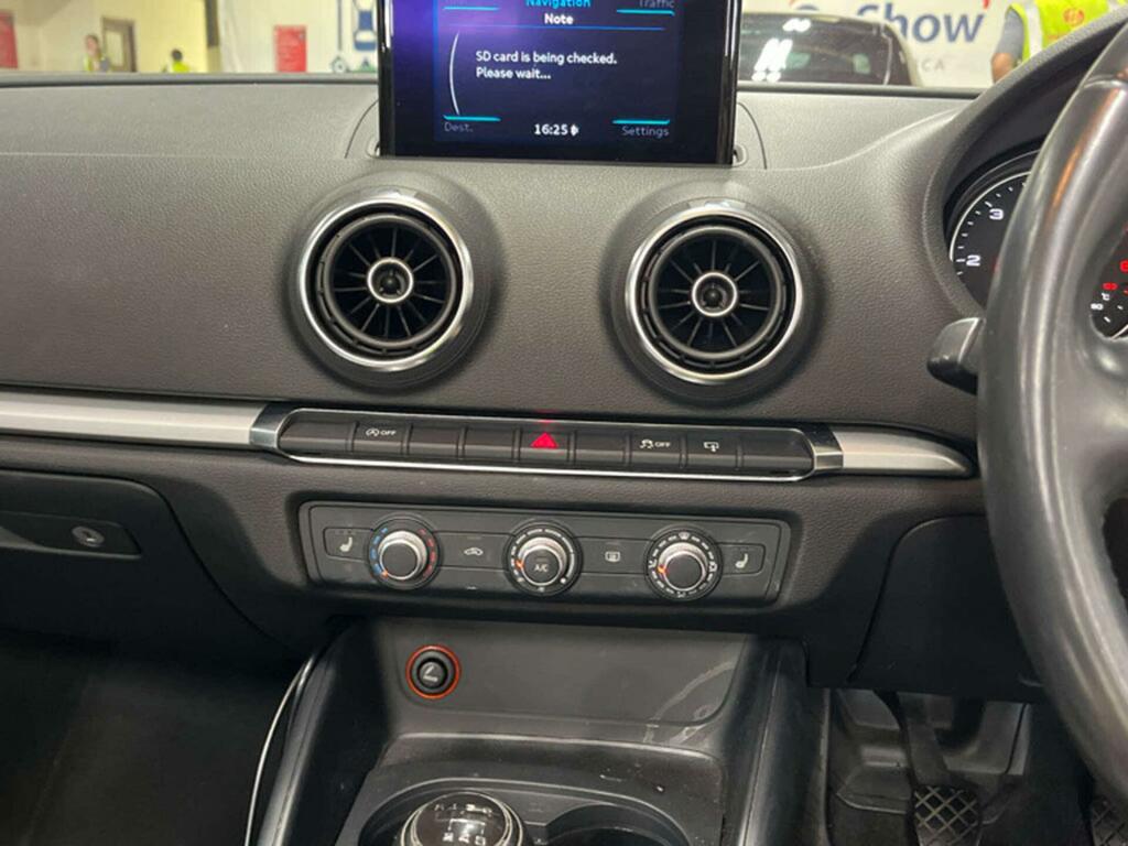 Audi A3 Cabriolet Se White #2