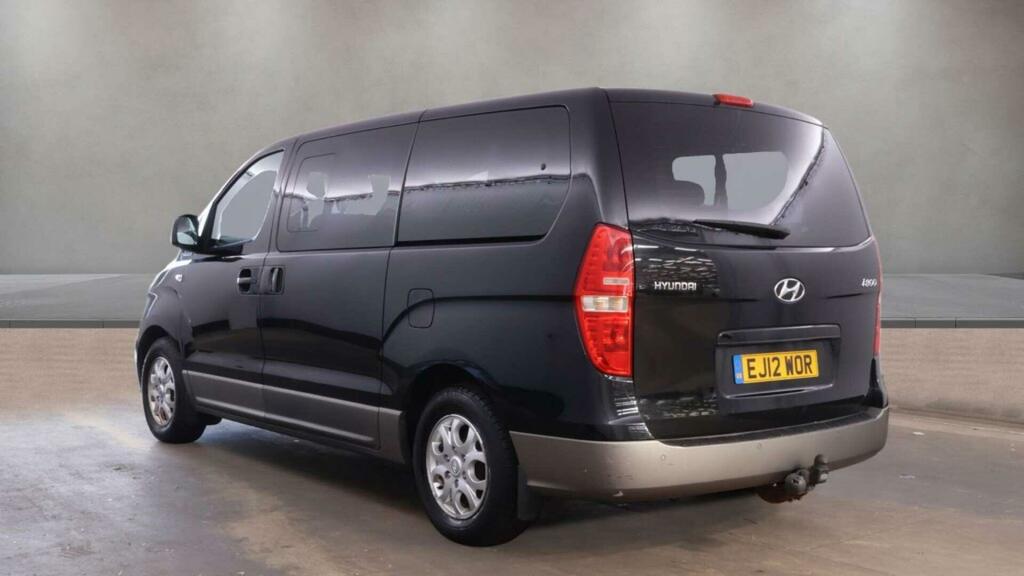 Hyundai I800 Style Black #6