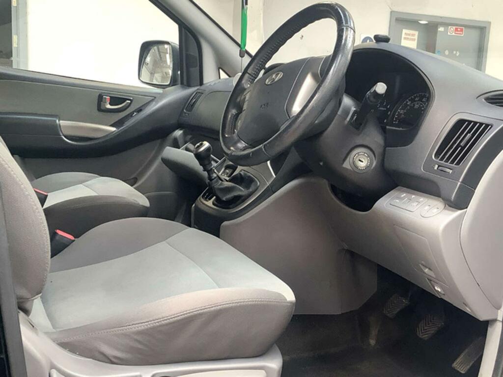 Hyundai I800 Style Black #3
