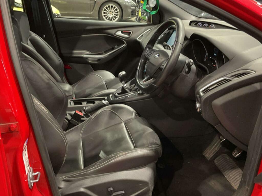 Ford Focus St-3 Red #3