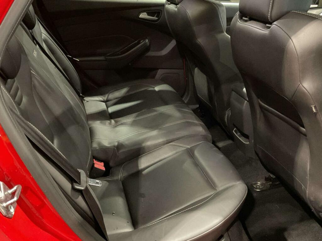 Ford Focus St-3 Red #4