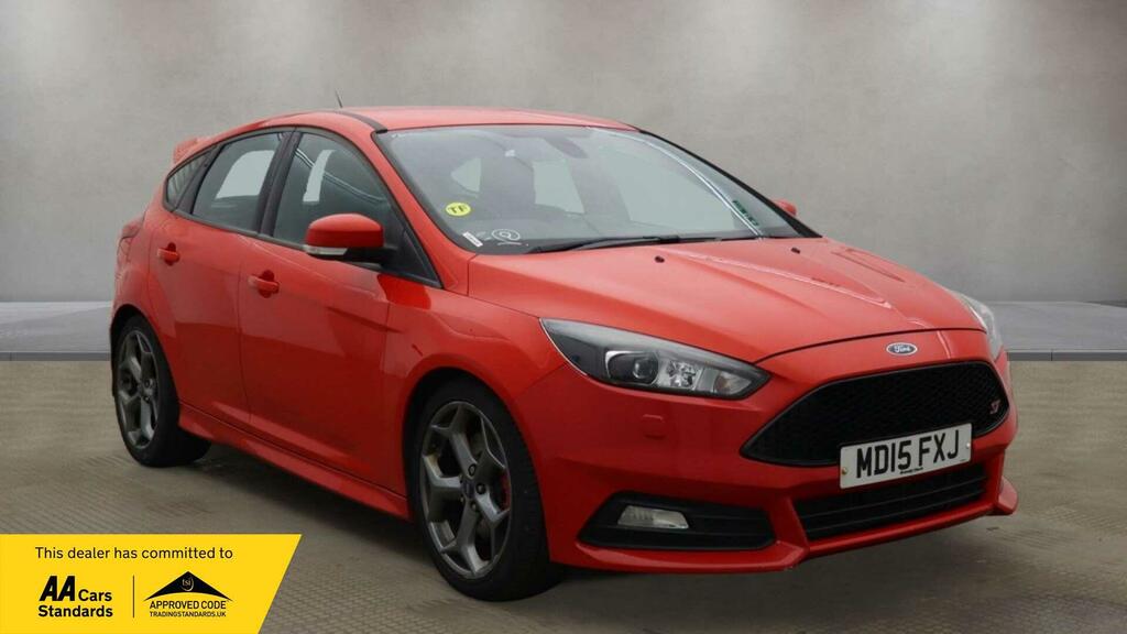 Ford Focus St-3 Red