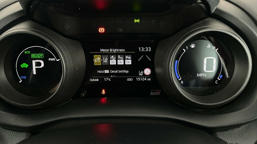 Toyota Yaris Design Silver #15
