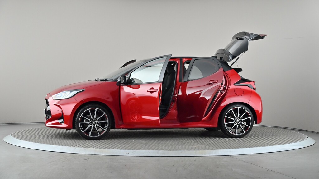 Toyota Yaris Design Silver #9