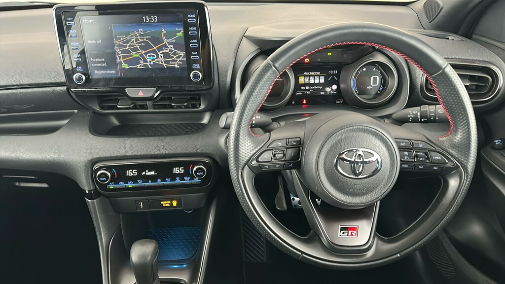 Toyota Yaris Design Silver #14