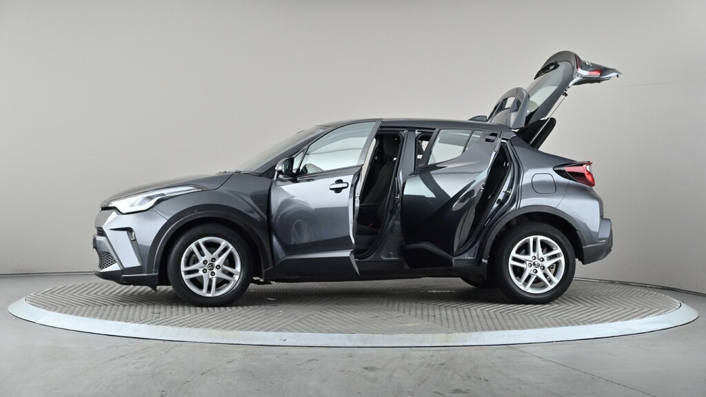Toyota C-Hr Design White #9