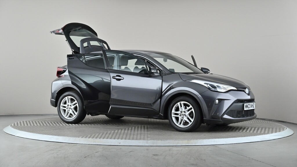 Toyota C-Hr Design White #7