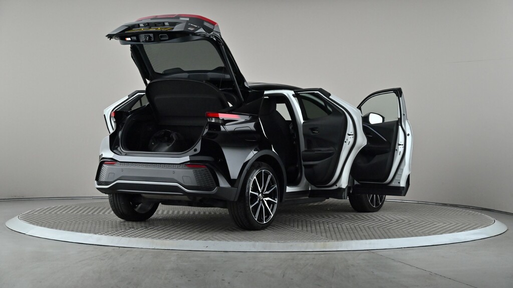 Toyota C-Hr Design White #12