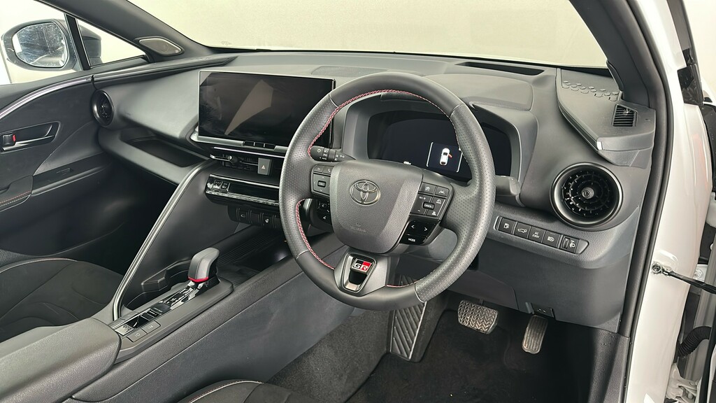 Toyota C-Hr Design White #34