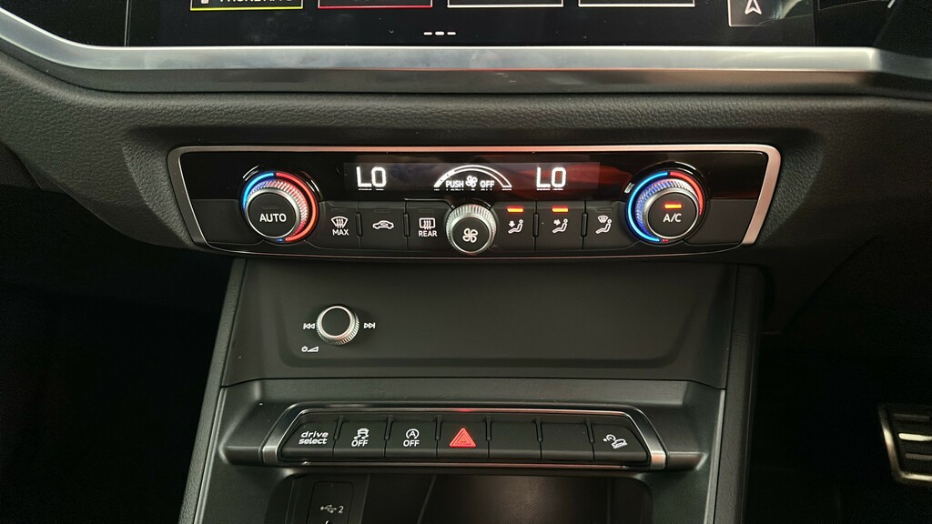 Audi Q3 35 Tfsi Edition 1 S Tronic Blue #28