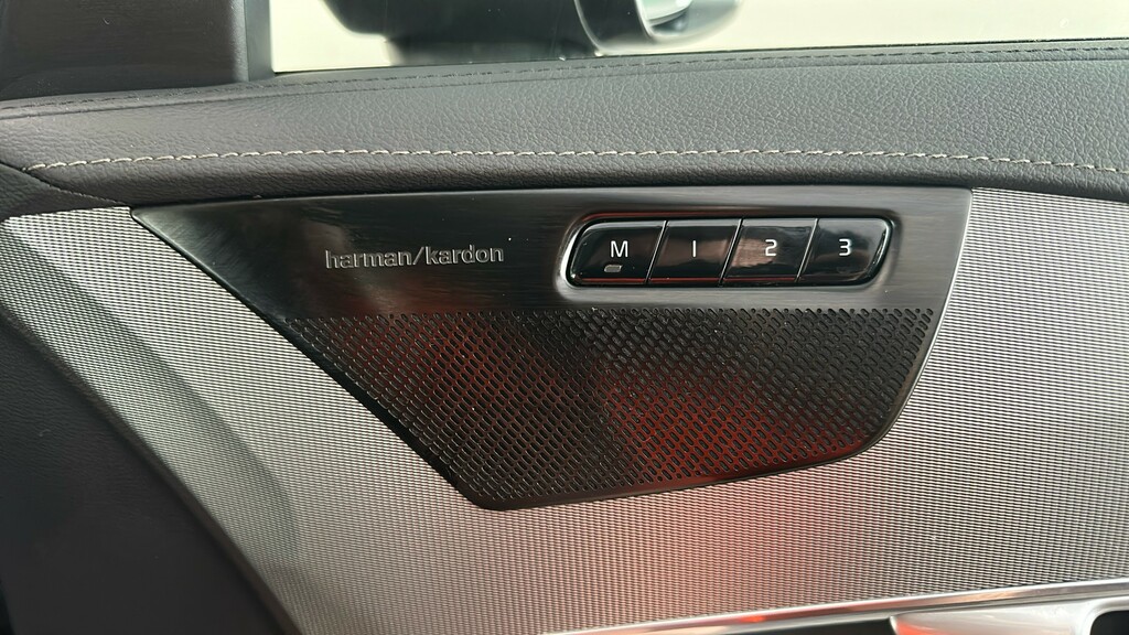 Volvo XC90 Recharge T8 Ultimate Awd Black #33