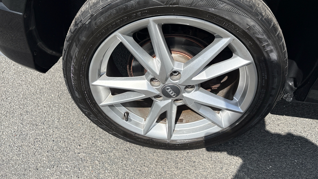 Audi Q2 Sport 1.0 Tfsi 116 Ps 6-Speed Black #26