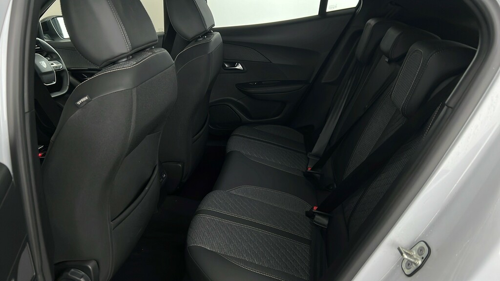Peugeot 2008 1.2 Puretech Allure Blue #18