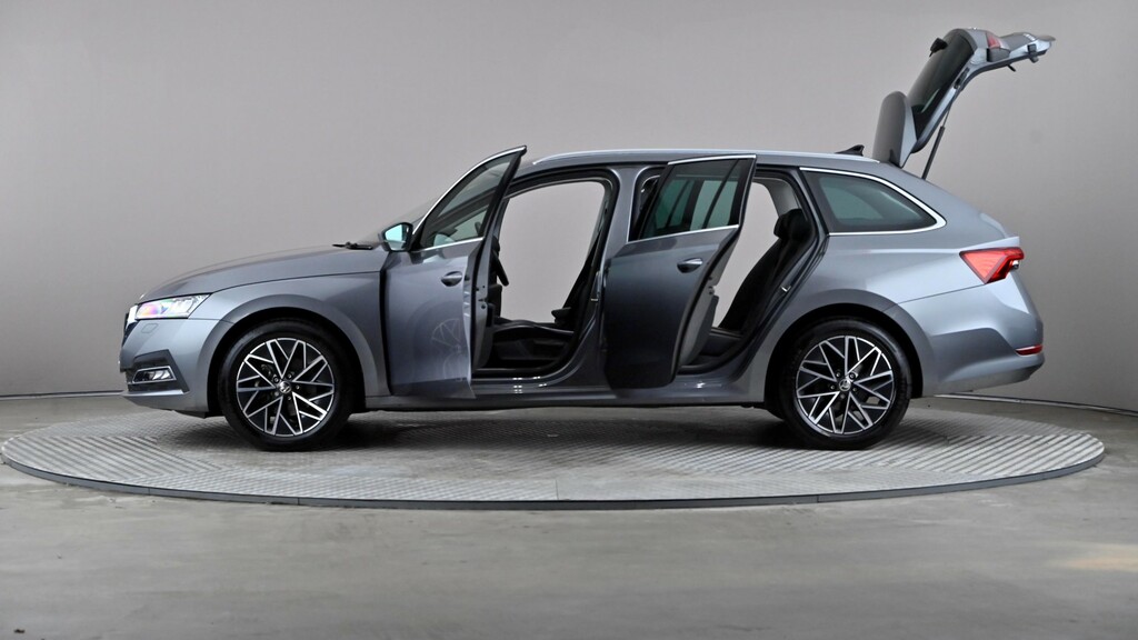 Skoda Octavia 2022 1.0 Tsi Se Blue #9