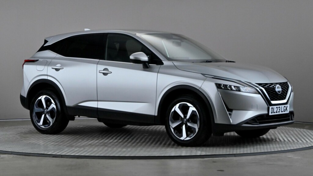 Nissan Qashqai 1.3 Dig-t Mh N-connecta Silver