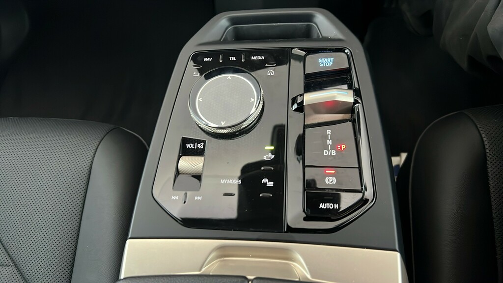 BMW iX 40 76.6Kwh Sport Xdrive Blue #23