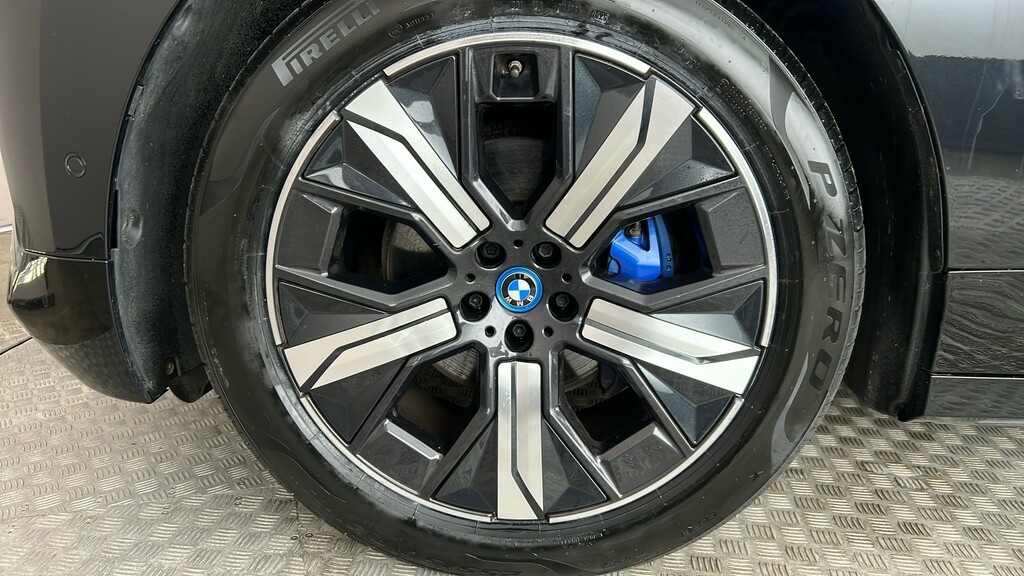 BMW iX 40 76.6Kwh Sport Xdrive Blue #19