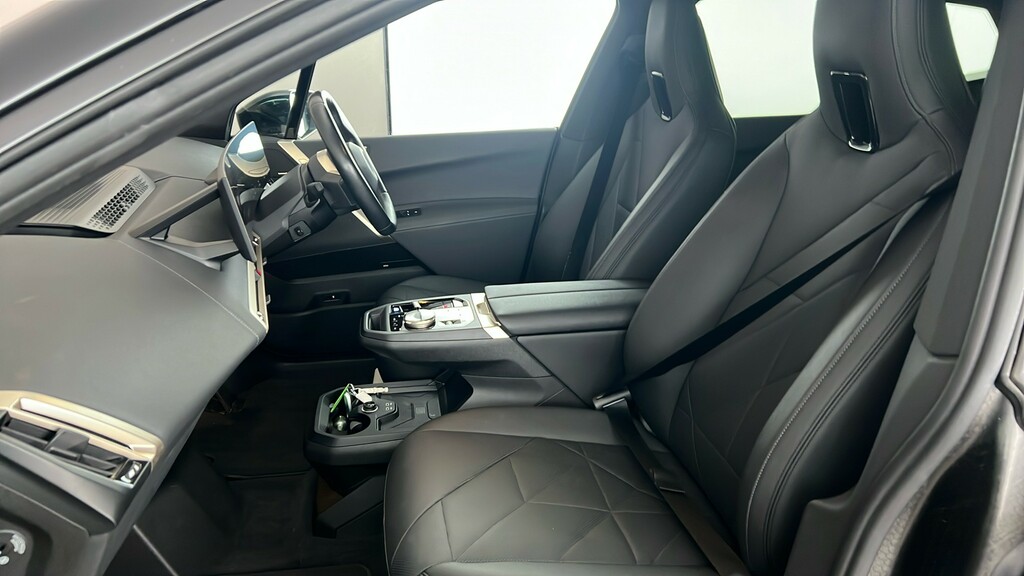 BMW iX 40 76.6Kwh Sport Xdrive Blue #17
