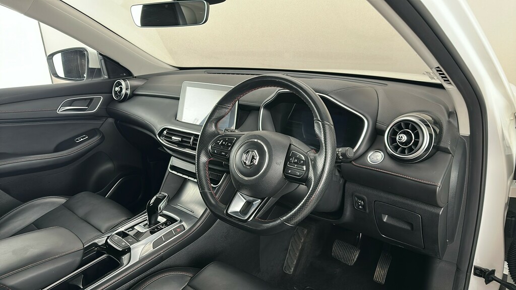 MG HS 1.5 T-gdi 16.6Kwh Exclusive Suv Plug-in Black #32