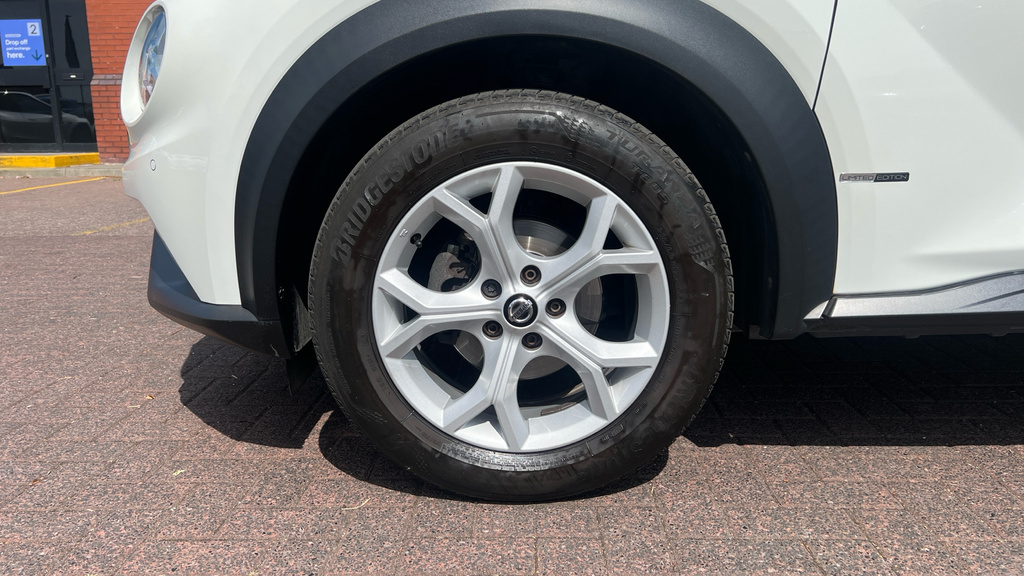 Nissan Juke 1.0 Dig-t 114 N-connecta Dct Silver #10