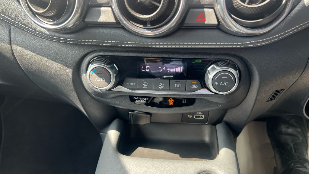 Nissan Juke 1.0 Dig-t 114 N-connecta Dct Silver #24