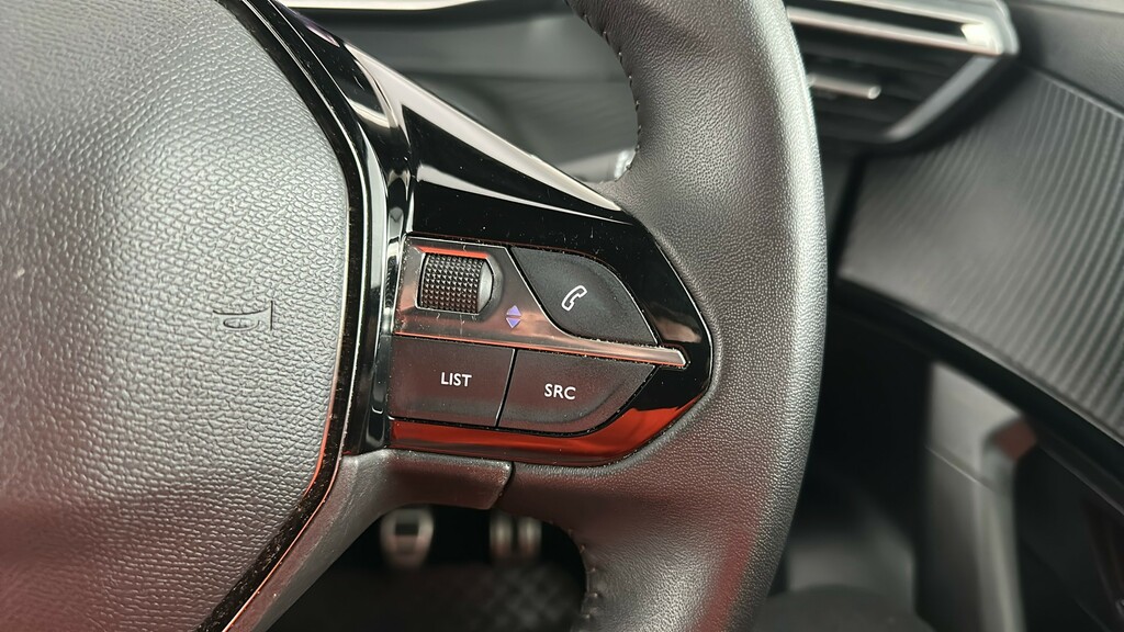 Peugeot 2008 1.2 Puretech 130 Gt White #32