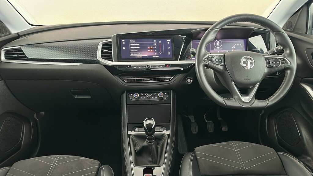 Vauxhall Grandland Ultimate Grey #13