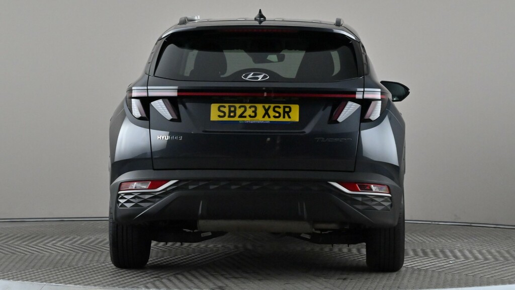 Hyundai Tucson Estate White #5