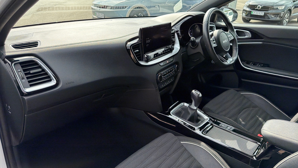 Kia Proceed 1.5T Gdi Isg Gt-line S Dct Estate Grey #13