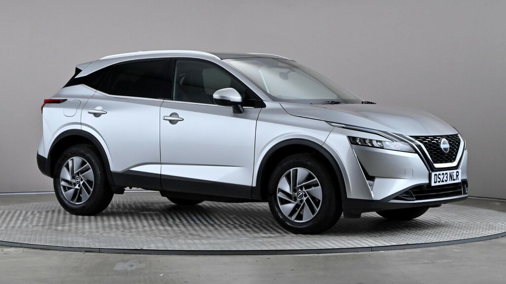 Nissan Qashqai 1.3 Dig-t Mh 158 Acenta Premium Xtronic Silver