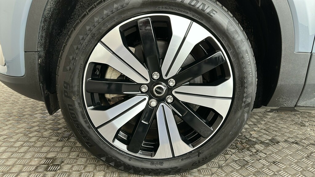 Volvo XC40 1.5 T4 Recharge Phev Plus Dark #19