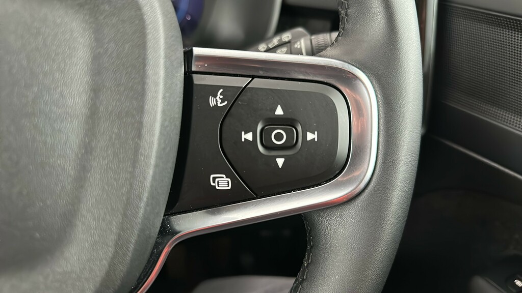 Volvo XC40 1.5 T4 Recharge Phev Plus Dark #25