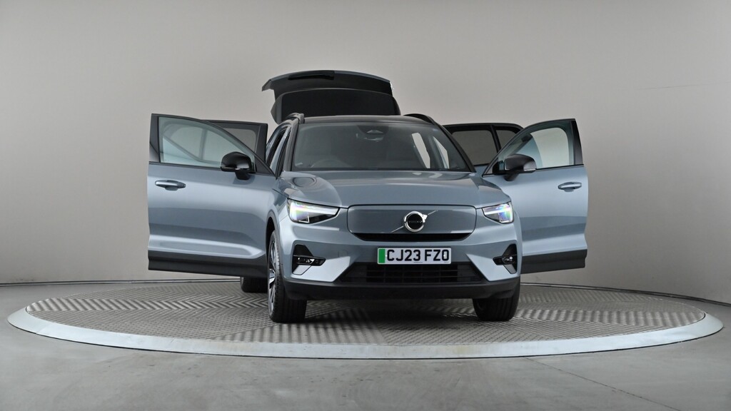 Volvo XC40 1.5 T4 Recharge Phev Plus Dark #8