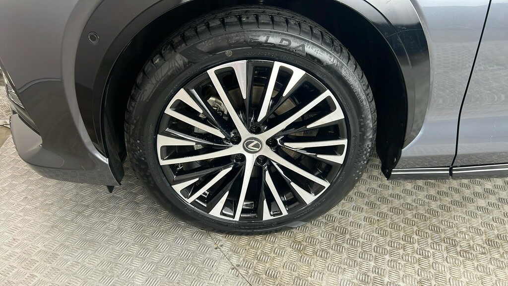 Lexus RZ 450E 71.4Kwh Premium Suv Direct4 Silver #19