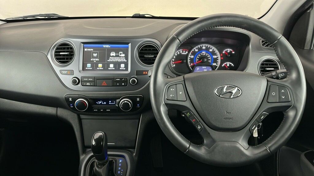Hyundai I10 1.0 Play White #14