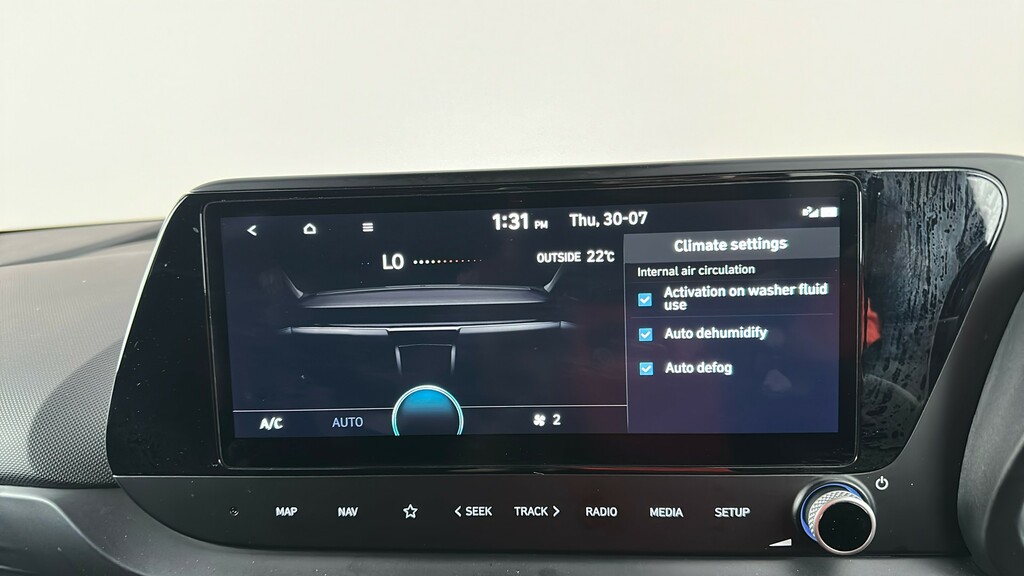 Hyundai Bayon 1.0 T-gdi Premium Dct Mhev 99 Bhp Blue #25