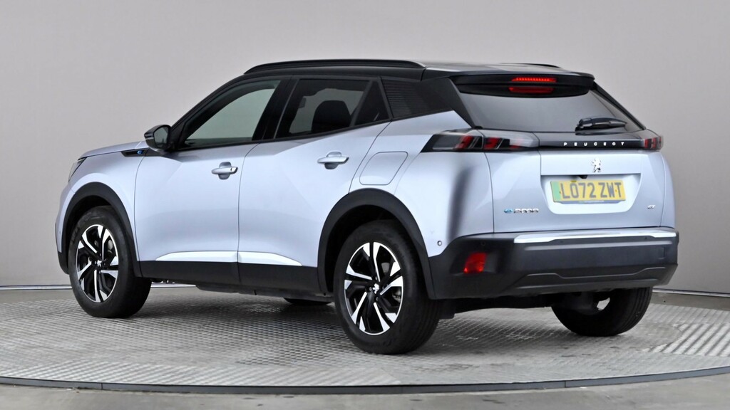 Peugeot e-2008 100Kw Gt 50Kwh Grey #4