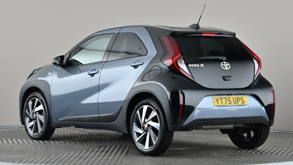 Toyota Aygo X 1.0 Vvt-i Edge Grey #4
