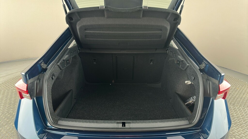 Skoda Octavia Skoda Hatchback 1.5 Tsi Se L Blue #22
