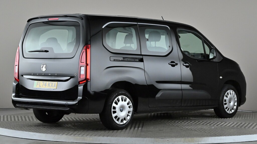 Vauxhall Combo-e Life 100Kw Design XL 52Kwh 7 Seat Black #6