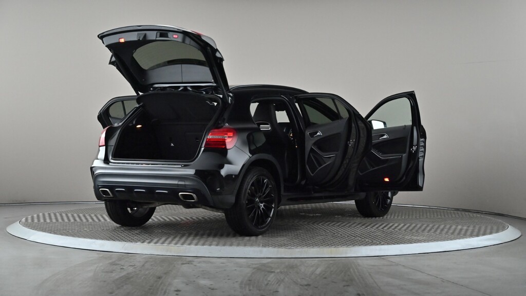 Mercedes-Benz GLA Class 1.3 Gla 200 Sport 161 Bhp Black #12
