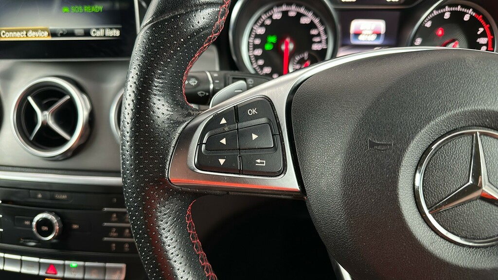 Mercedes-Benz GLA Class 1.3 Gla 200 Sport 161 Bhp Black #30