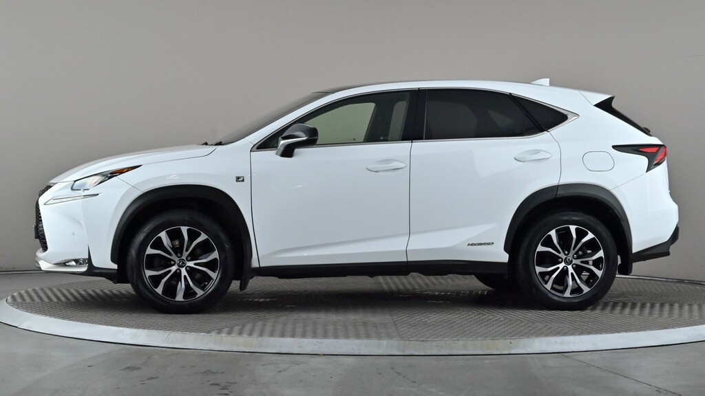 Lexus NX 300H 2.5 F-sport Cvt White #3