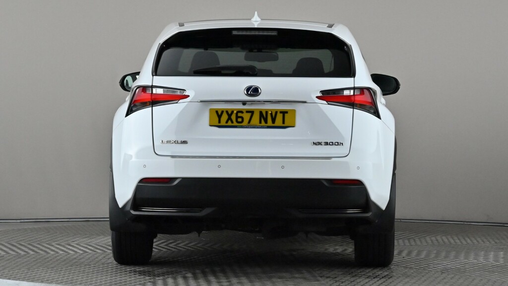 Lexus NX 300H 2.5 F-sport Cvt White #5