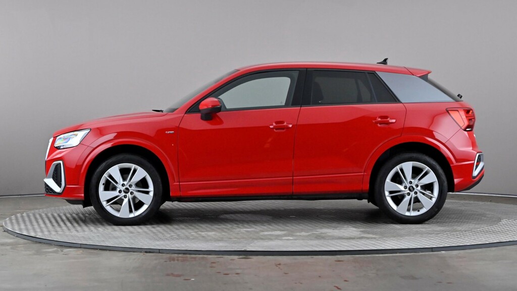 Audi Q2 30 Tfsi S Line Red #3