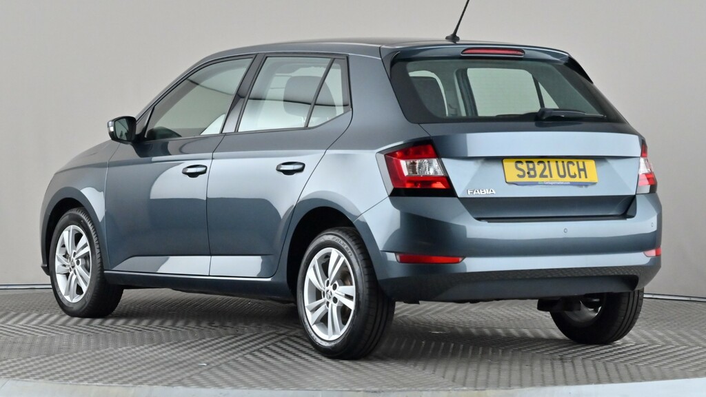 Skoda Fabia 1.0 Tsi Se Grey #4
