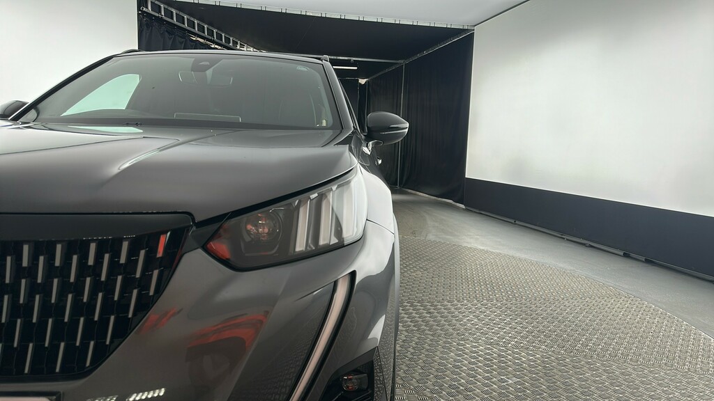 Peugeot 2008 1.2 Puretech 130 Gt Line Red #20