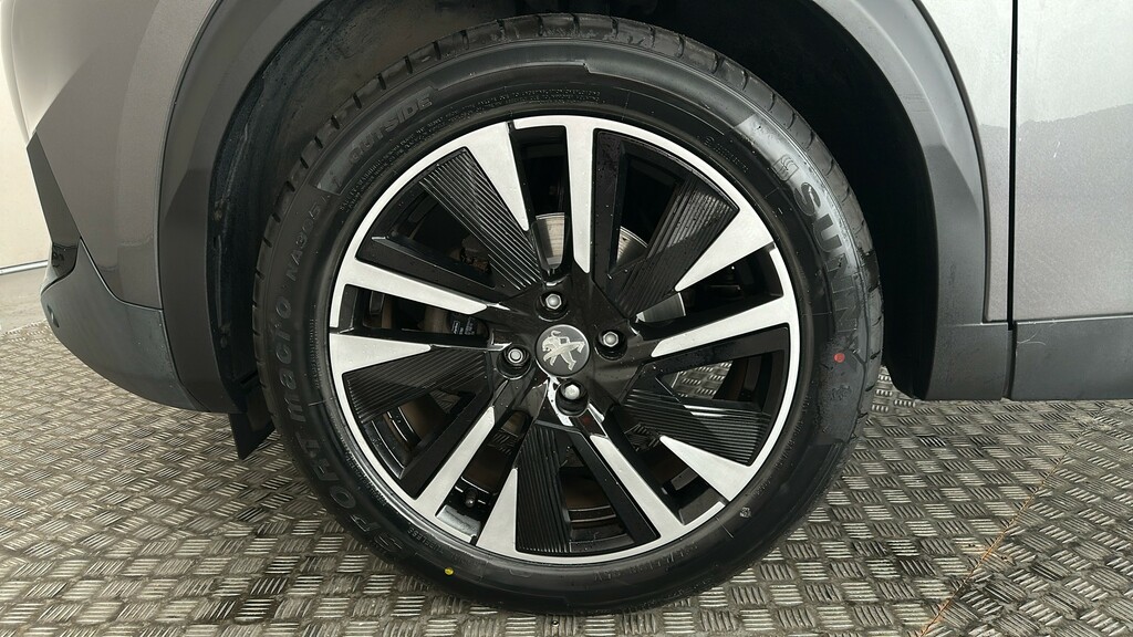 Peugeot 2008 1.2 Puretech 130 Gt Line Red #19